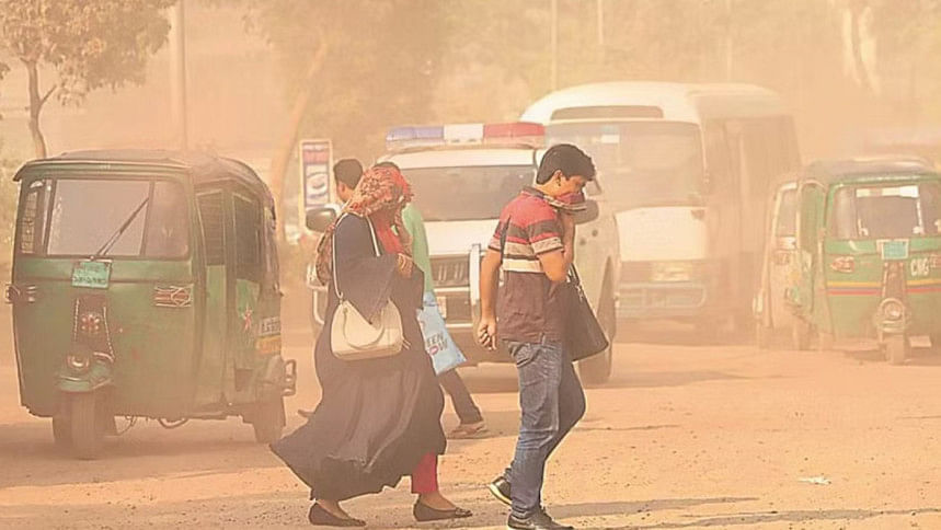 বিশ্বের দূষিত শহরের তালিকায় আজও শীর্ষে ঢাকা