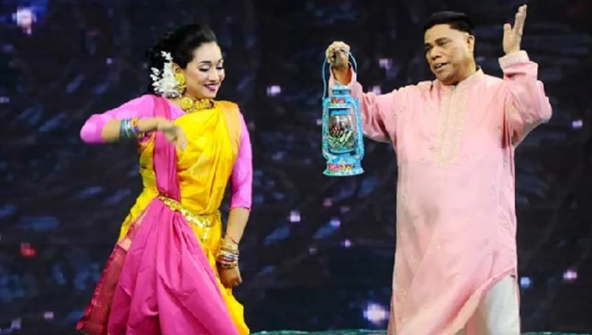 বাংলা গানের চেয়ে গজলে বেশি সাড়া পাচ্ছেন ‘গায়ক’ মাহফুজুর রহমান!