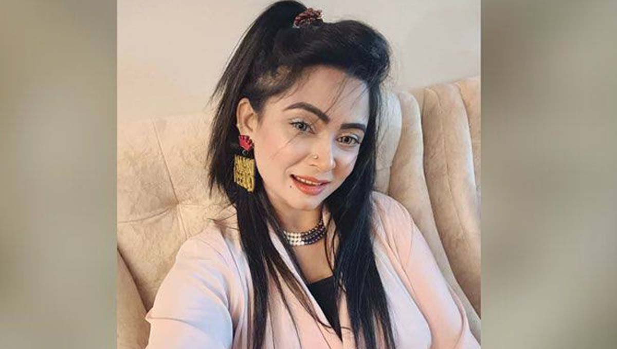 প্রেমের ফাঁদে ফেলে নগ্ন ছবি তুলে অর্থ হাতিয়ে নিতেন মিশু