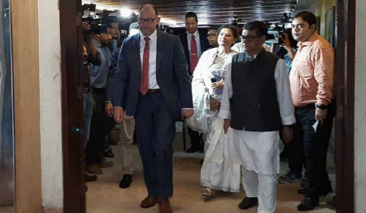 ওবায়দুল কাদেরের সঙ্গে সাক্ষাৎ করতে আ.লীগের কার্যালয়ে মার্কিন রাষ্ট্রদূত