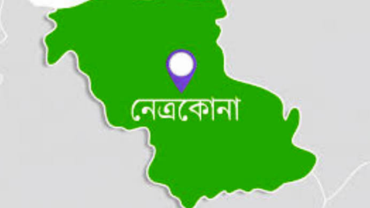 হাসপাতালে ঢুকে আহত প্রতিপক্ষকে আবার মারধর