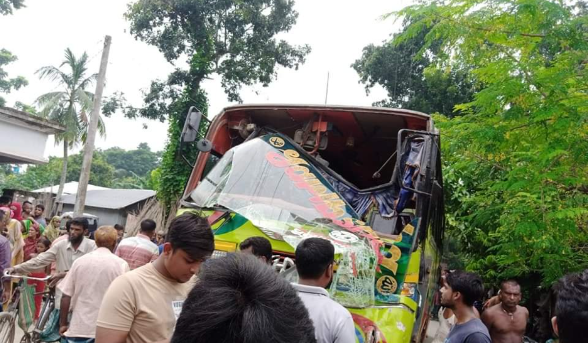 ডাক্তার দেখাতে যাওয়ার পথে স্ত্রী নিহত, আহত স্বামী