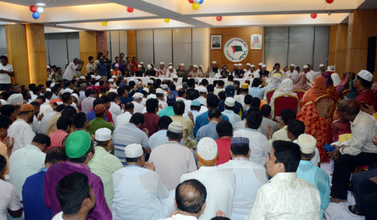 ‘বাইডেনের মতো আমিও বলতে চাই, গণতন্ত্র রক্ষায় শেখ হাসিনাকে ক্ষমতায় রাখতে হবে’