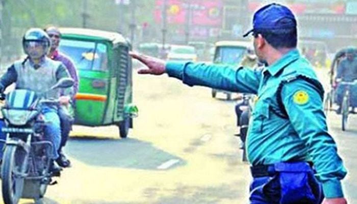 ট্রাফিক আইন ভাঙলেই অটো মামলা
