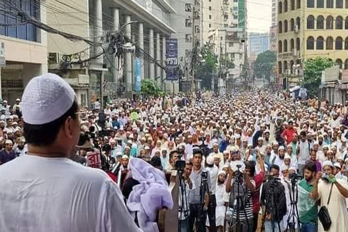 তলে তলে বাংলাদেশের মানুষ রাজপথে নামতে প্রস্তুত হচ্ছে