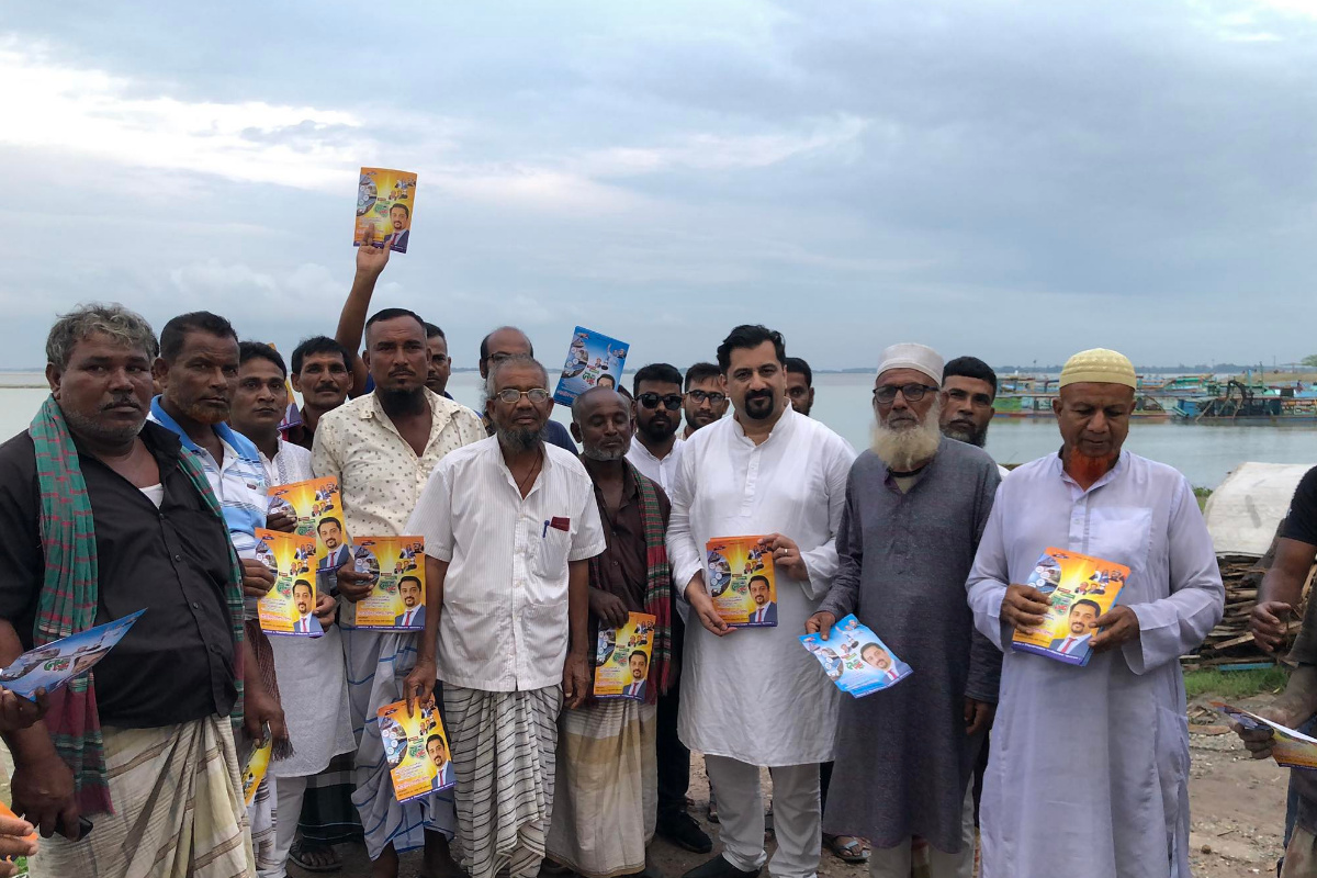 কাজিপুর ও সিরাজগঞ্জে নৌকার পক্ষে শেহেরিন সেলিম রিপনের গনসংযোগ