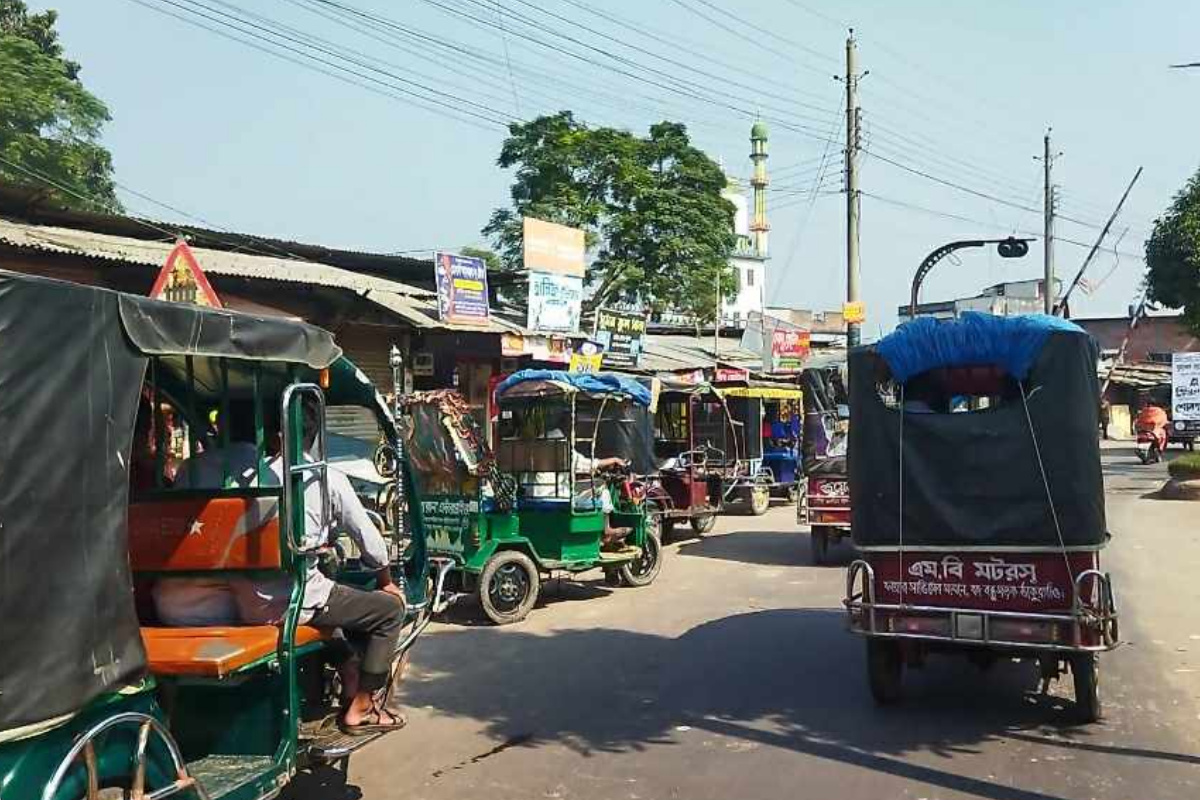 হরতালের কোনো প্রভাব পড়েনি ঠাকুরগাঁওয়ে
