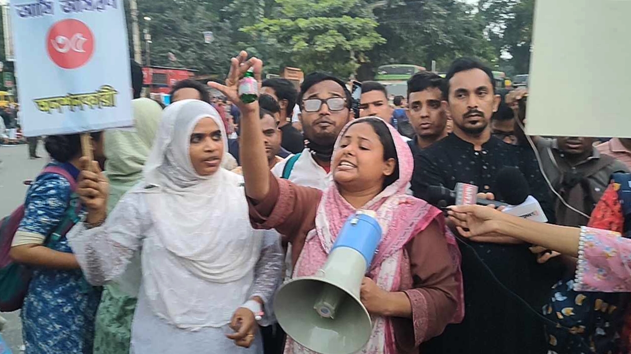 পরিস্থিতি বিবেচনায় শিক্ষার্থীদের সরে যাওয়ার অনুরোধ পুলিশের