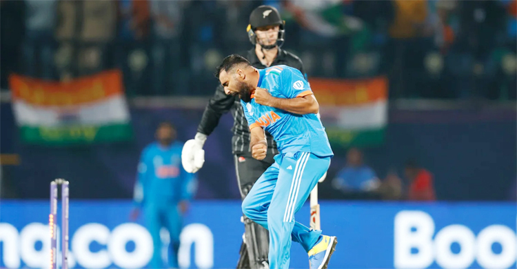শামির ৫ উইকেট, মিচেলের সেঞ্চুরির পরও ২৭৩ রানে শেষ কিউইরা