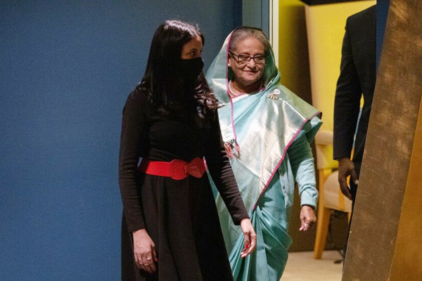 বাংলাদেশের ওপর মার্কিন ভিসা নিষেধাজ্ঞা ‘ন্যায্য বা যুক্তিযত নয়’ : ব্লুমবার্গ