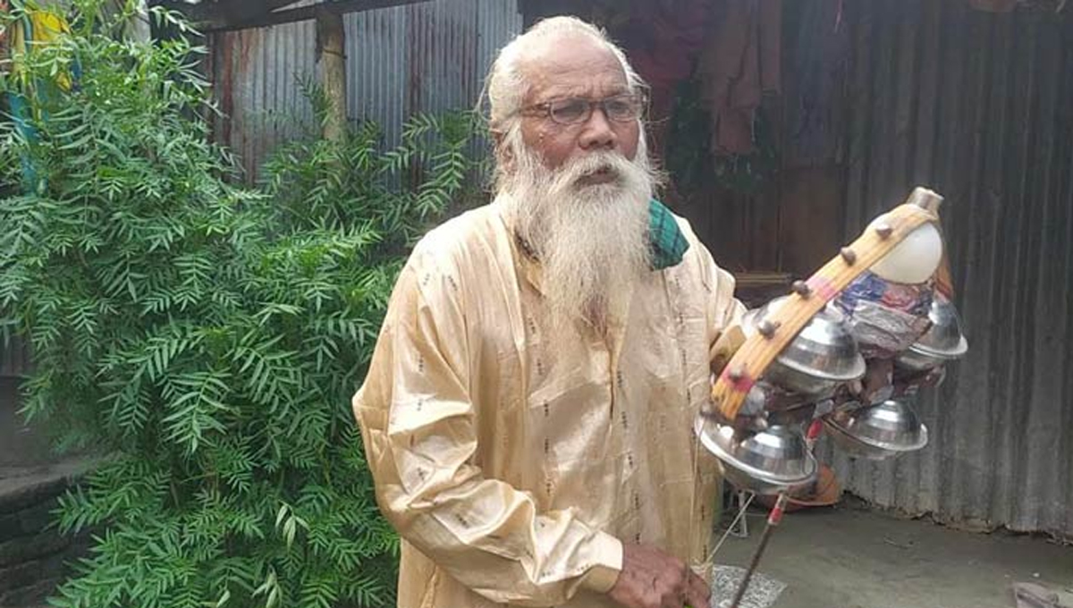 কুড়িগ্রামে কবি রাধাপদ সরকারের ওপর হামলা, মামলা দায়ের