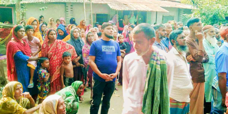 লোহাগড়ায় প্রতিবন্ধীর ঝুলন্ত লাশ উদ্ধার