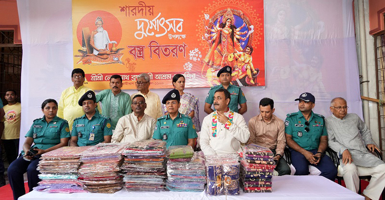 প্রতিটি পূজামণ্ডপে নিশ্ছিদ্র নিরাপত্তা জোরদার: ডিএমপি কমিশনার