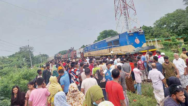 ঢাকা-চট্টগ্রাম রুটে ট্রেন চলাচল বন্ধ