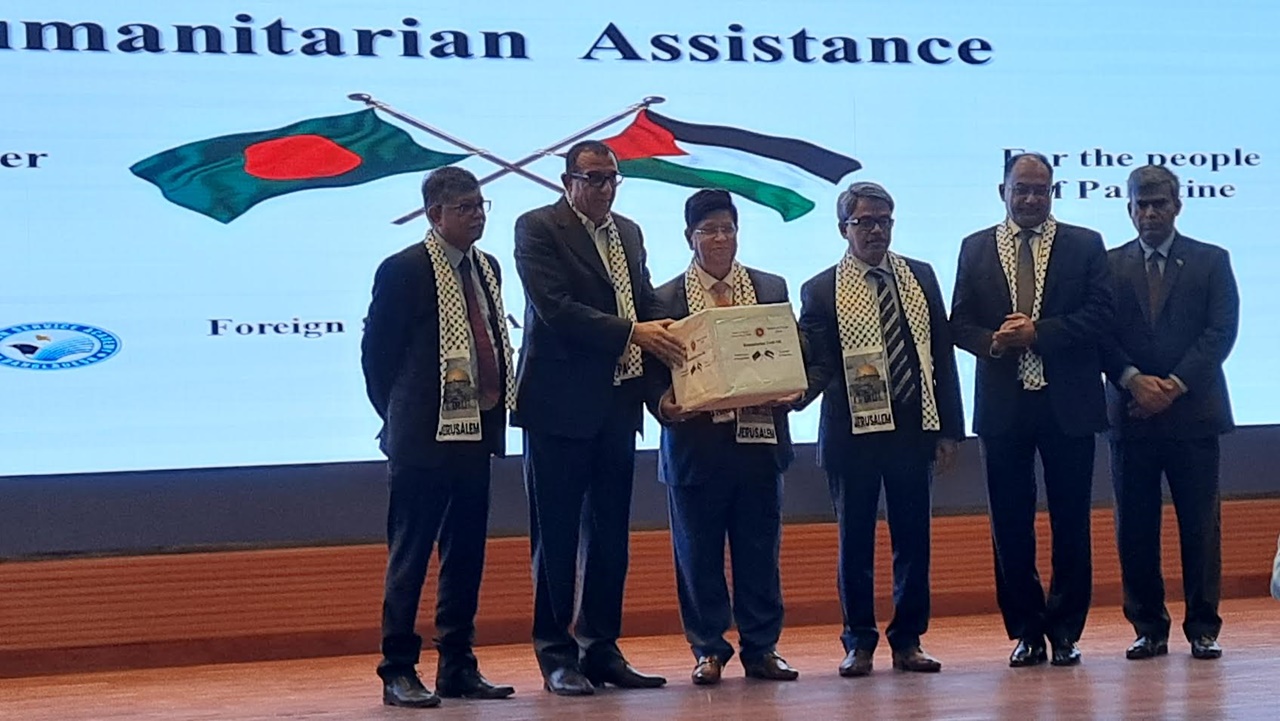 ফি‌লি‌স্তি‌নের জন্য ৫০০ কে‌জি শুকনো খাবার পাঠা‌চ্ছে বাংলা‌দেশ