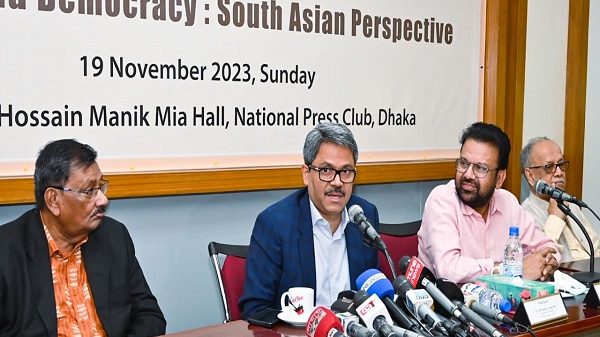 কেউ নির্বাচনে অংশ না নিলে অপেক্ষা করা হবে না : শাহরিয়ার আলম