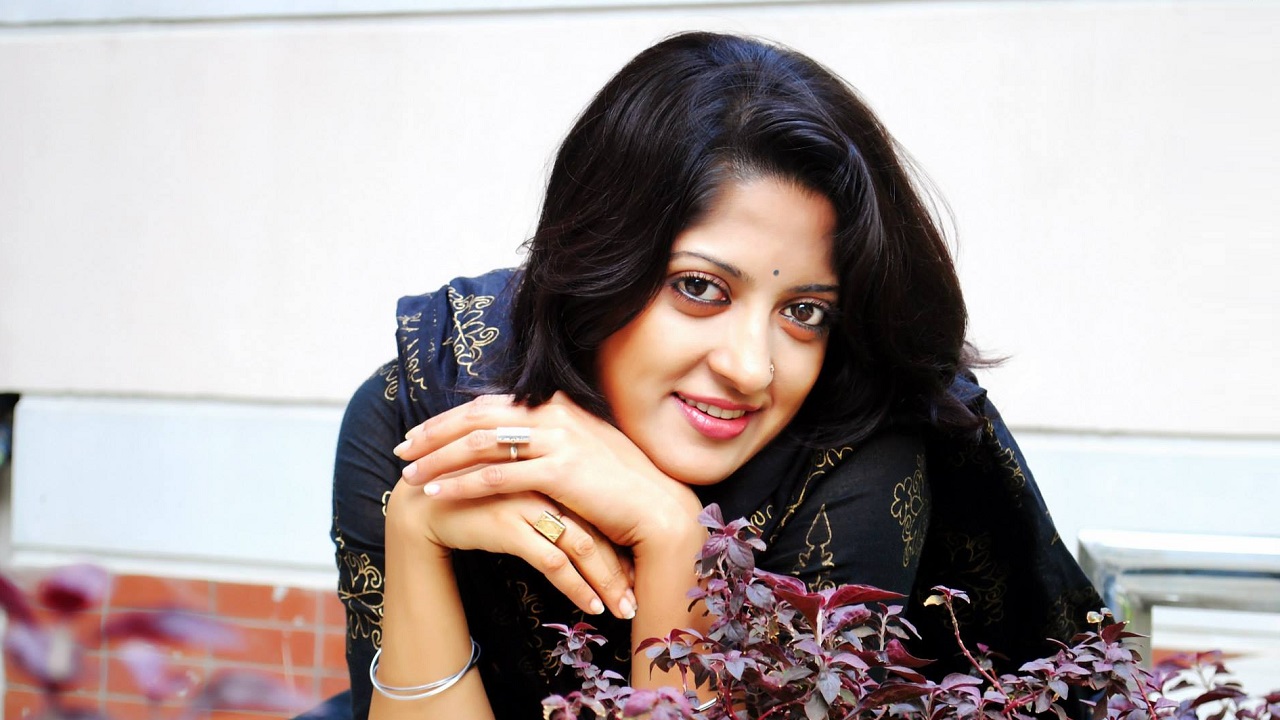 ‘আত্মহত্যা’ করেছেন হুমায়রা হিমু, প্রেমিক রাফিকে খুঁজছে পুলিশ ‘আত্মহত্যা’ করেছেন হুমায়রা হিমু, প্রেমিক রাফিকে খুঁজছে পুলিশ
