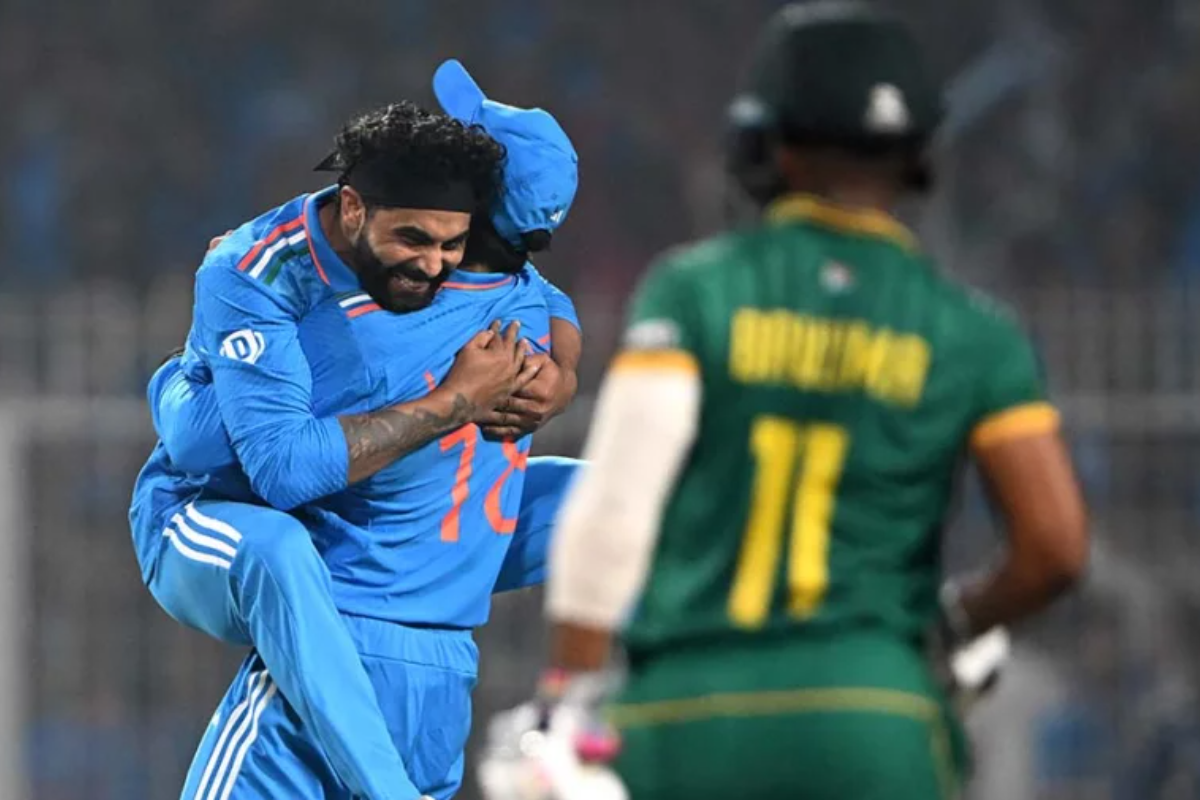 দক্ষিণ আফ্রিকার লজ্জার হার, উড়ছে ভারত