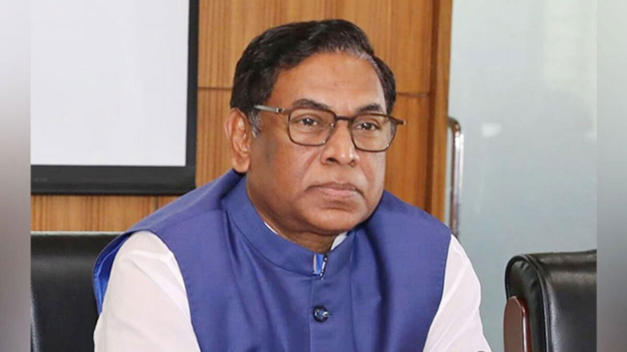 জ্বালানি তেলের দাম কমানোর ইঙ্গিত দিলেন প্রতিমন্ত্রী