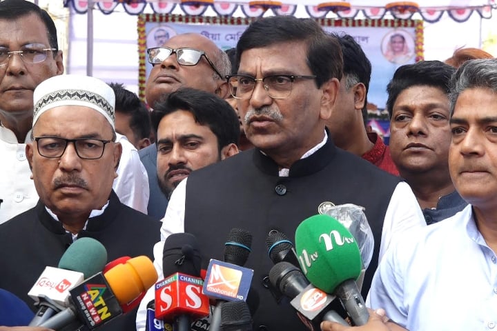 কোনো দলের জন্য নির্বাচন থেমে থাকবে না : হানিফ