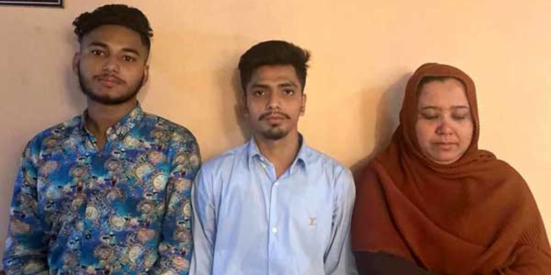 চাকরির জন্য জামানত নিয়েই চম্পট দেন তারা