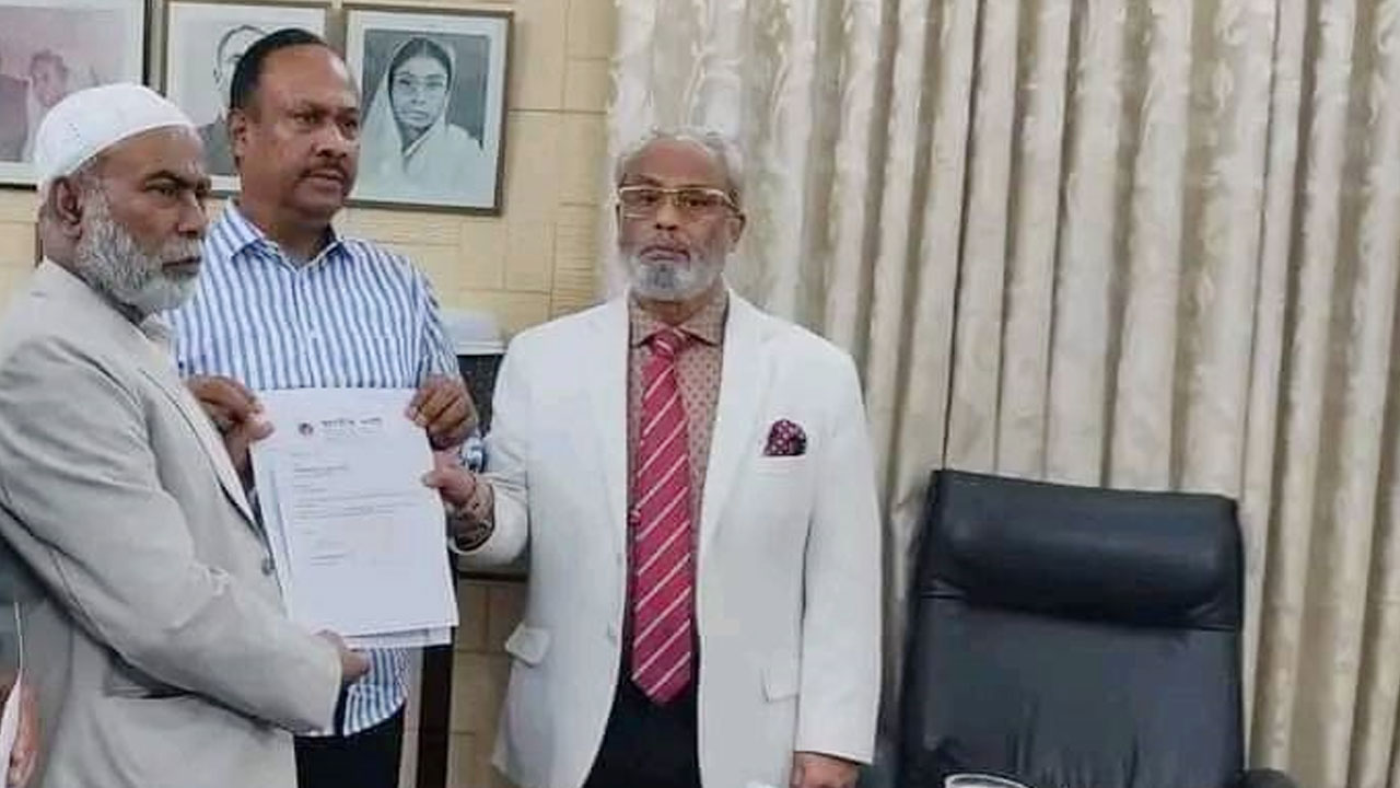 জাতীয় পার্টির কো-চেয়ারম্যান হলেন মেয়র মোস্তফা