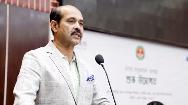 অনুমতি ছাড়া কেউ গাছ কাটতে পারবে না: মেয়র আতিক