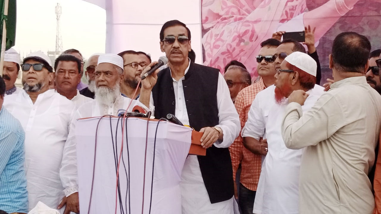 কাদের সঙ্গে খেলবো, মাঠে কেউ নাই : শামীম ওসমান