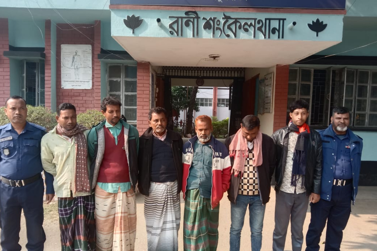 রাণীশংকৈলে জুয়ার আসর থেকে ৬ জুয়াড়ি আটক