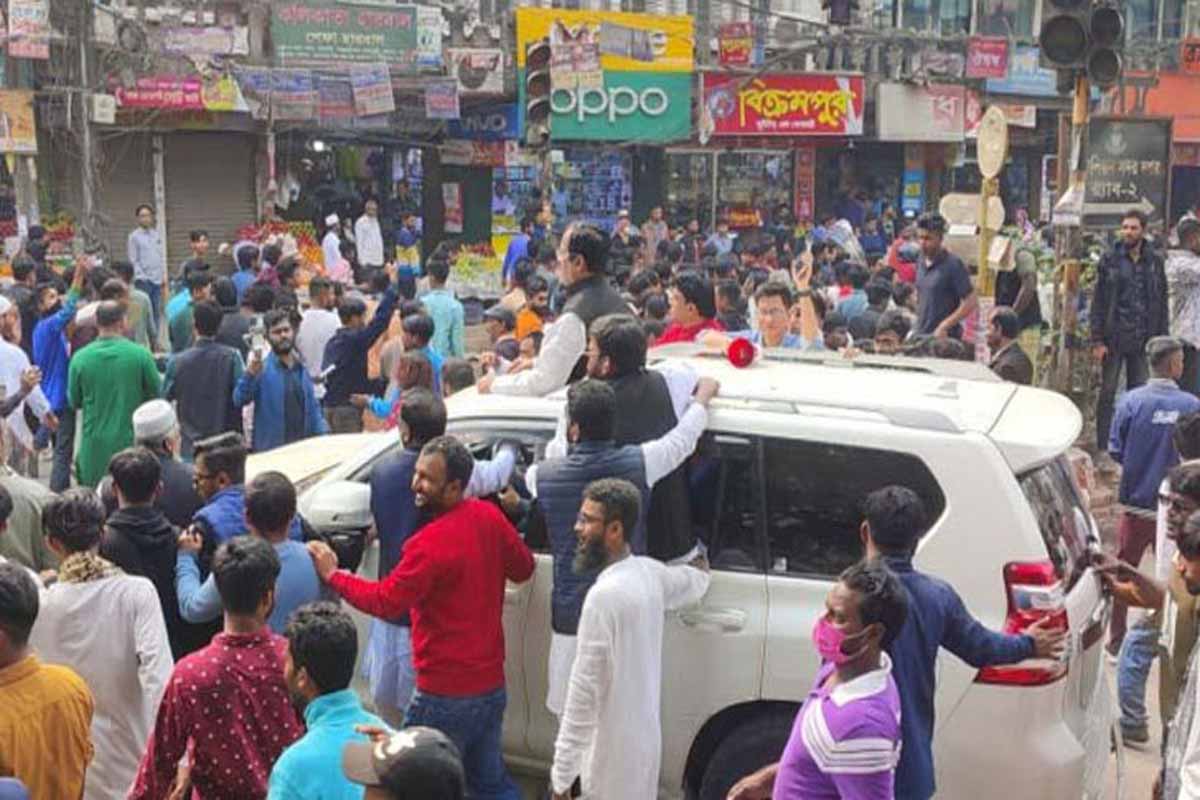 নানকের নির্বাচনী প্রচারণায় ছাত্রলীগের দুই গ্রুপের সংঘর্ষ, আহত ৪