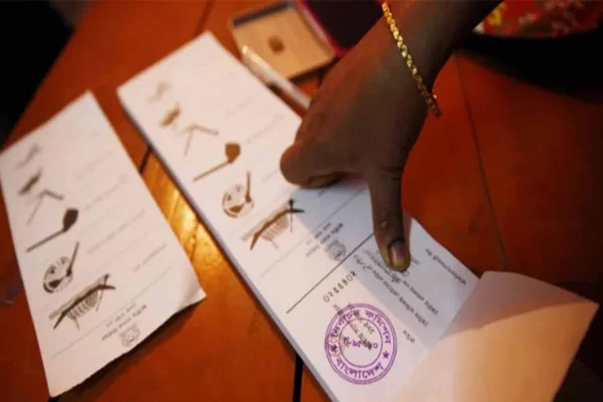 কেন্দ্রে ব্যালট পেপার যাবে ভোটের দিন সকালে