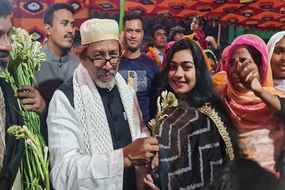 শতাধিক বিএনপি নেতাকর্মীর আ. লীগে যোগদান