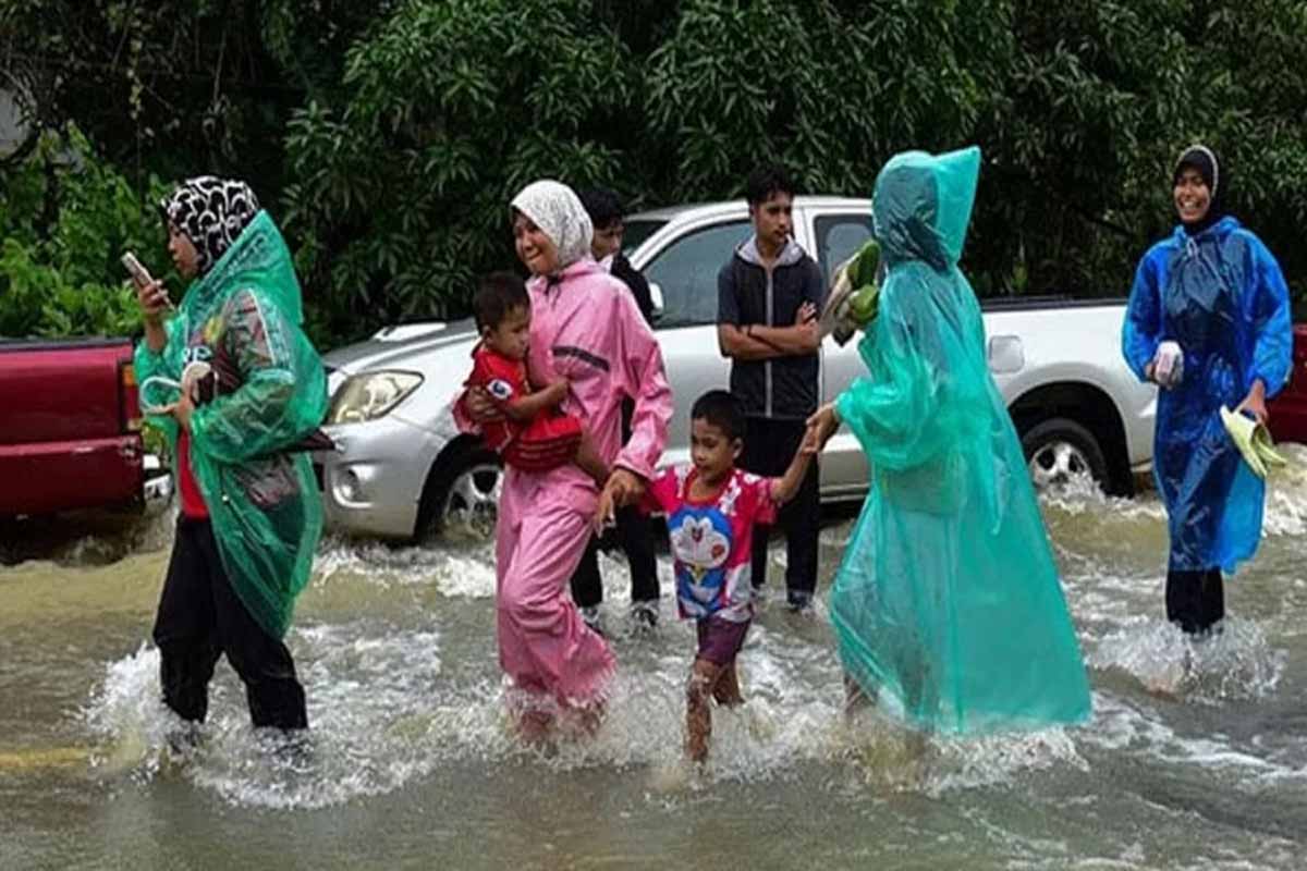 থাইল্যান্ডে বন্যায় ছয়জনের মৃত্যু, ক্ষতিগ্রস্ত হাজারো পরিবার