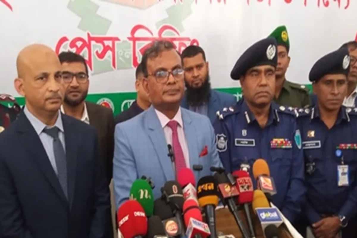 ইসি আনিছুর: নির্বাচন পর্যবেক্ষণের জন্য বিশাল লিস্ট দিয়েছে যুক্তরাষ্ট্র