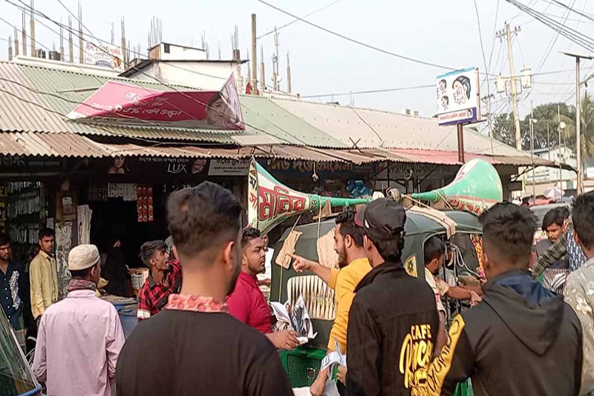 কুমিল্লায় নির্বাচনি প্রচারে নির্বাচনবিরোধীদের বাধা