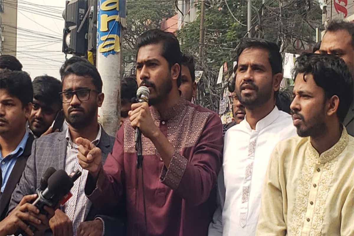 গণঅভ্যুত্থানের মাধ্যমে এ সরকারের পতন ঘটানো হবে: নুর