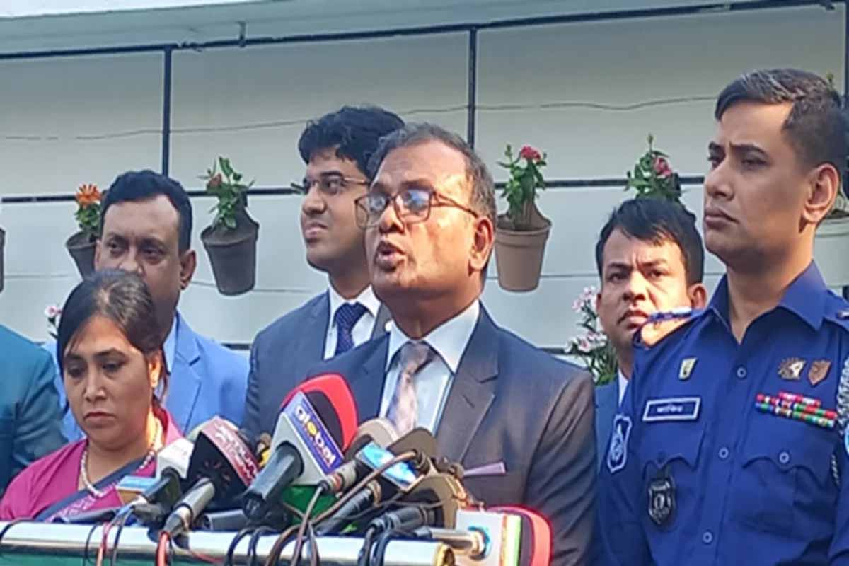 ইসি আনিছুর: অপেক্ষা করুন, এক সপ্তাহে অনেক কিছুই ঘটবে