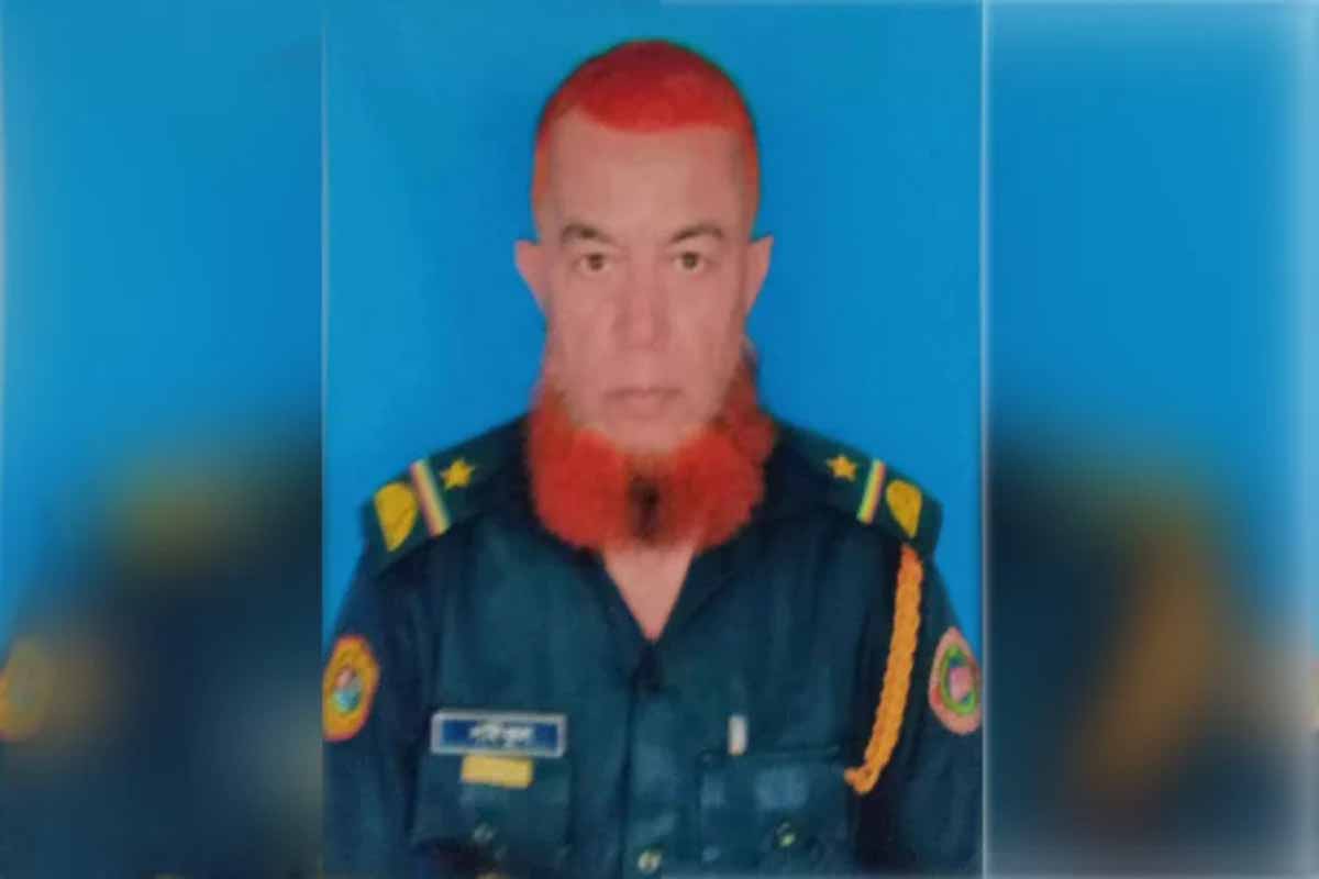 ৩০০ ইয়াবাসহ কাশিমপুর কারাগারের প্রধান কারারক্ষী গ্রেপ্তার