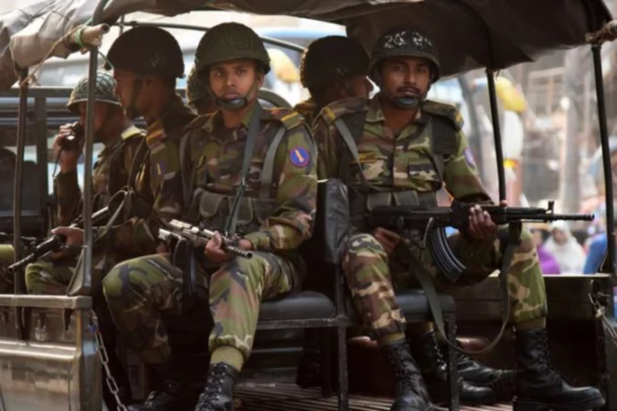 ভোটের সময় ১৩ দিন মাঠে সেনাবাহিনী চায় ইসি