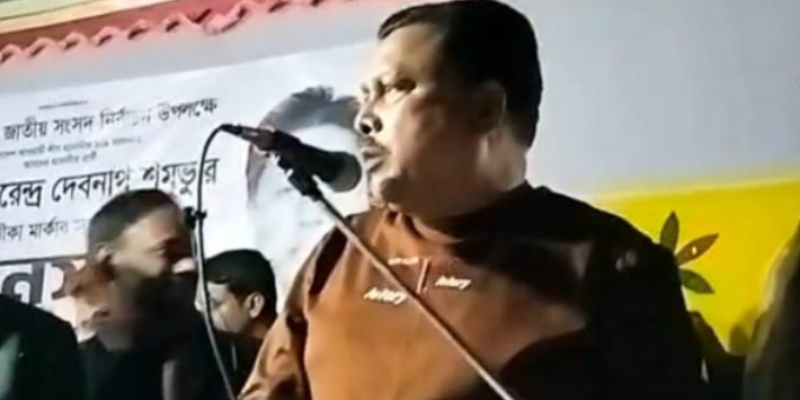 নাশকতা মামলার আসামি নৌকার মঞ্চে