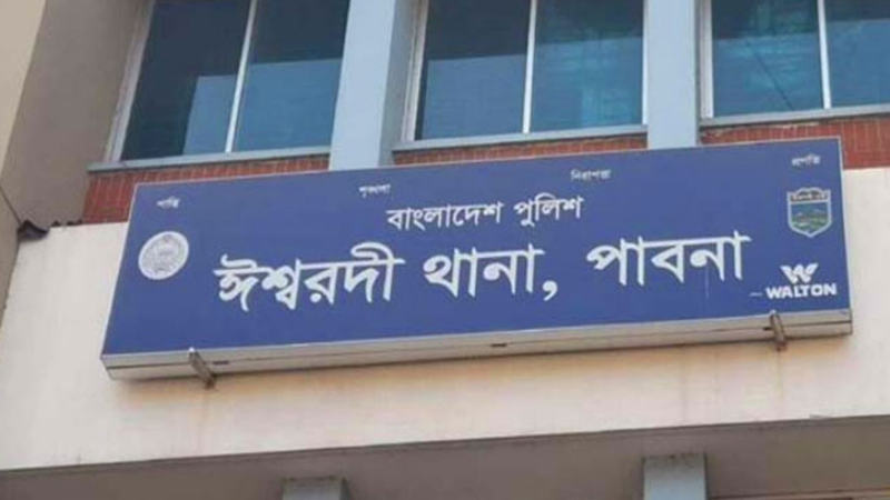 মারধরে ছাত্রলীগ নেতার পা ভাঙার খবরে বাবার মৃত্যু