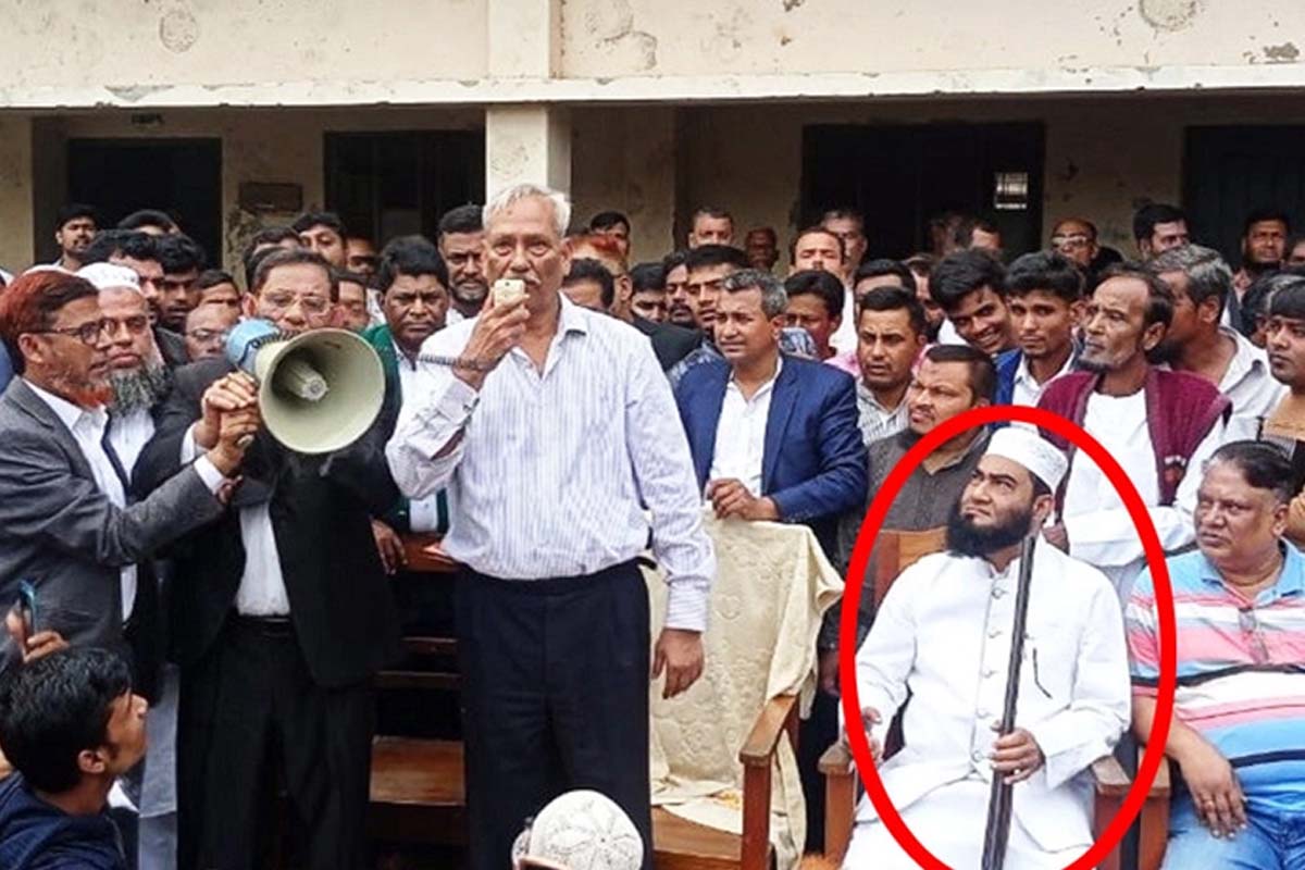 সমাবেশে বন্দুক হাতে বিএনপি নেতা, শাহজাহান ওমরকে শোকজ