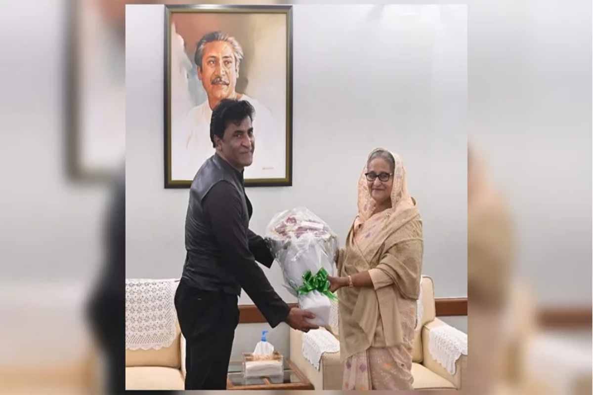 শেখ হাসিনাকে অভিনন্দন জানালো পাকিস্তান