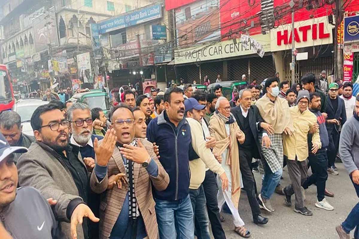 খালেদা জিয়াসহ নেতা-কর্মীদের মুক্তির দাবিতে বিএনপির বিক্ষোভ মিছিল