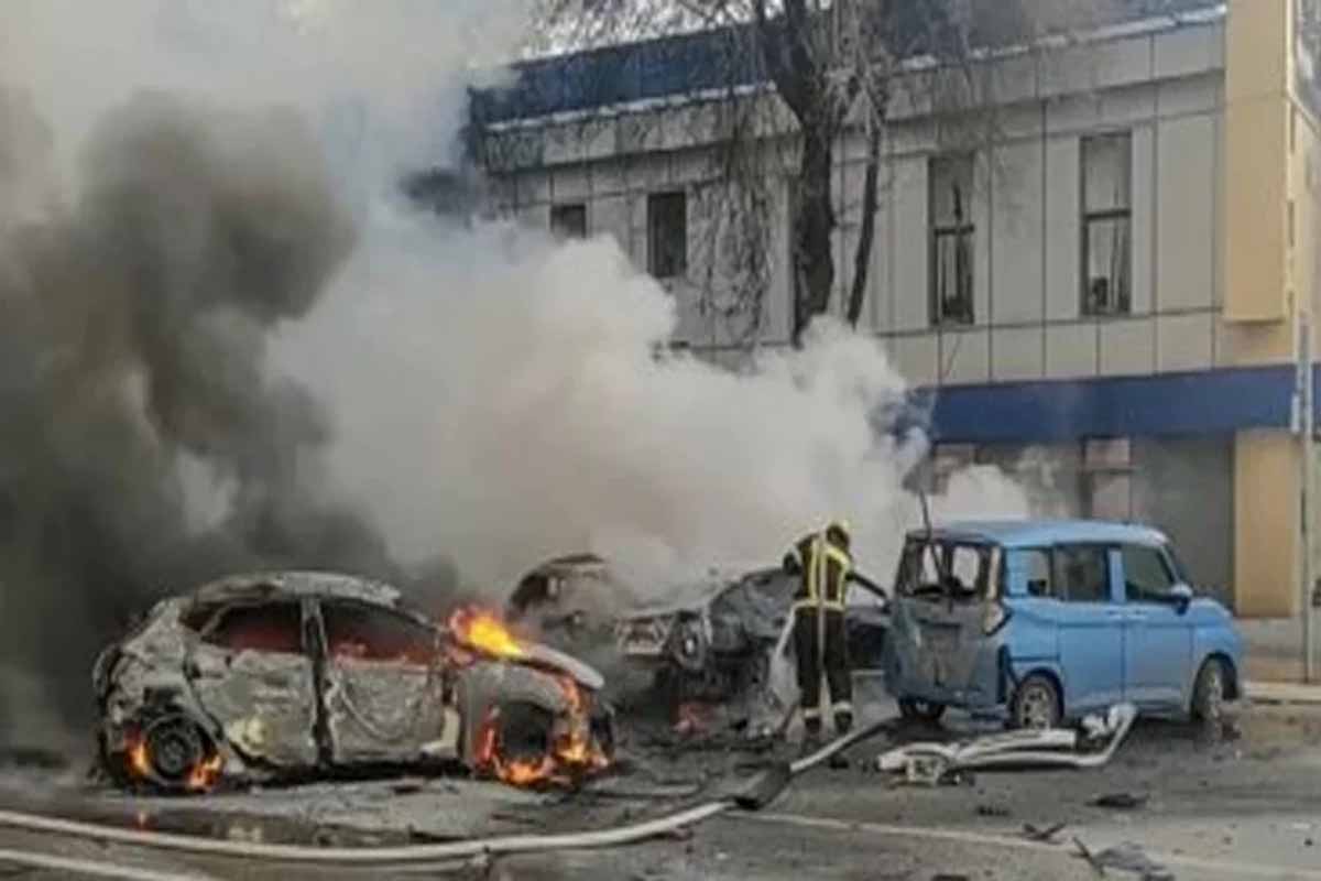 ইউক্রেনের ড্রোন হামলা, রাশিয়ায় তেলের ডিপোতে আগুন
