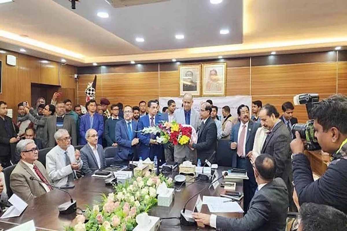 স্বাস্থ্যমন্ত্রী হওয়া সামন্ত লাল সেনের ফাইল ছুড়ে ফেলেছিলেন কর্মকর্তারা