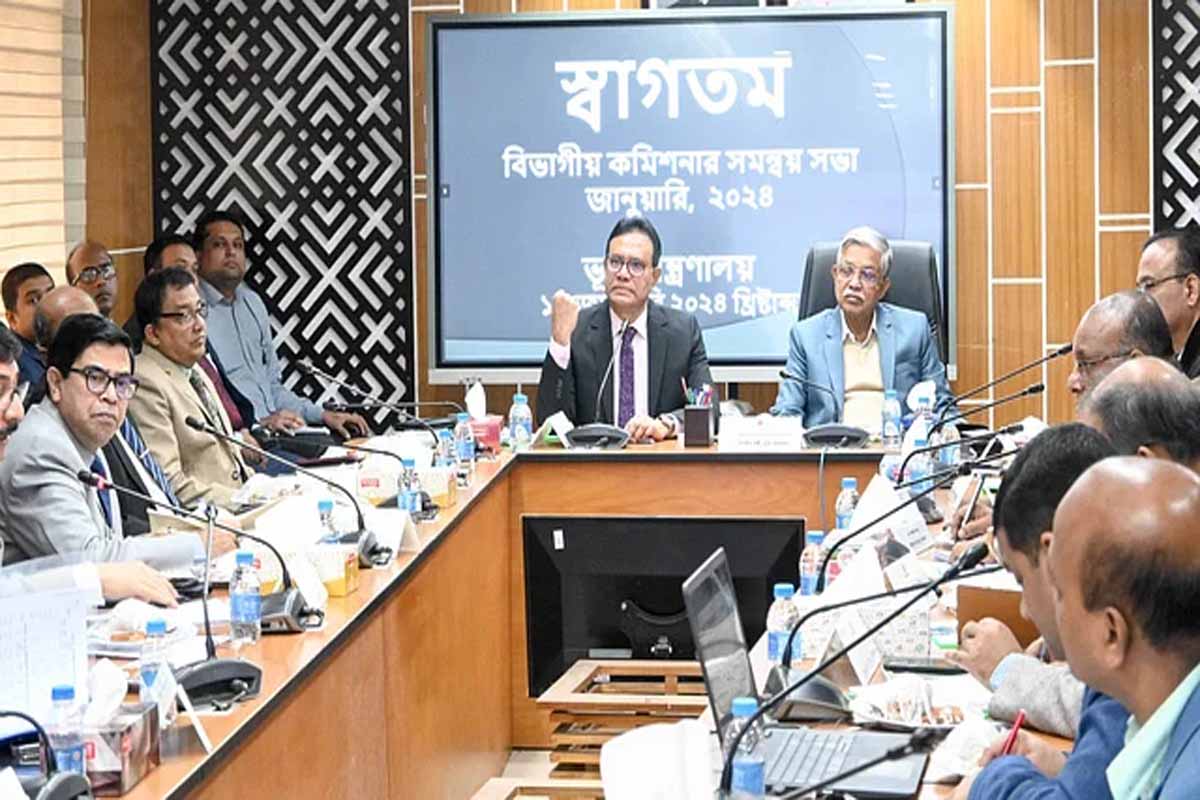 ভূমি অধিগ্রহণে ক্ষতিগ্রস্তদের চেক হস্তান্তরে বিলম্ব করা যাবে না: ভূমিমন্ত্রী