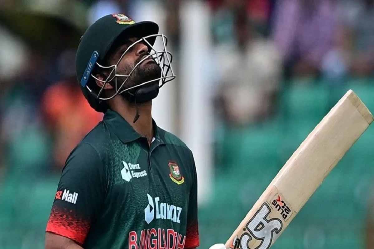 তাসকিনের বলে চোট পেয়ে মাঠ ছাড়লেন তামিম