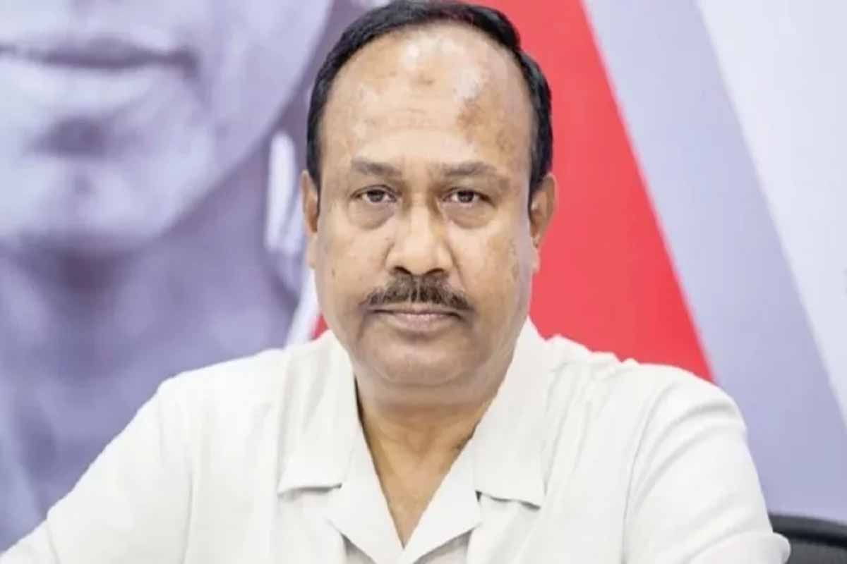 ‘টাকা নিয়েছি প্রমাণ করতে পারলে পদত্যাগ করব’