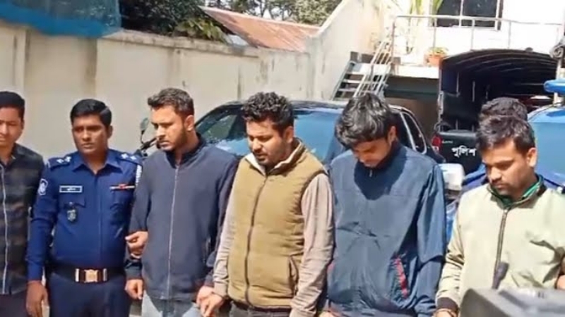 জাবিতে ধর্ষণের ঘটনায় ছাত্রলীগের ৪ নেতাকর্মী গ্রেপ্তার